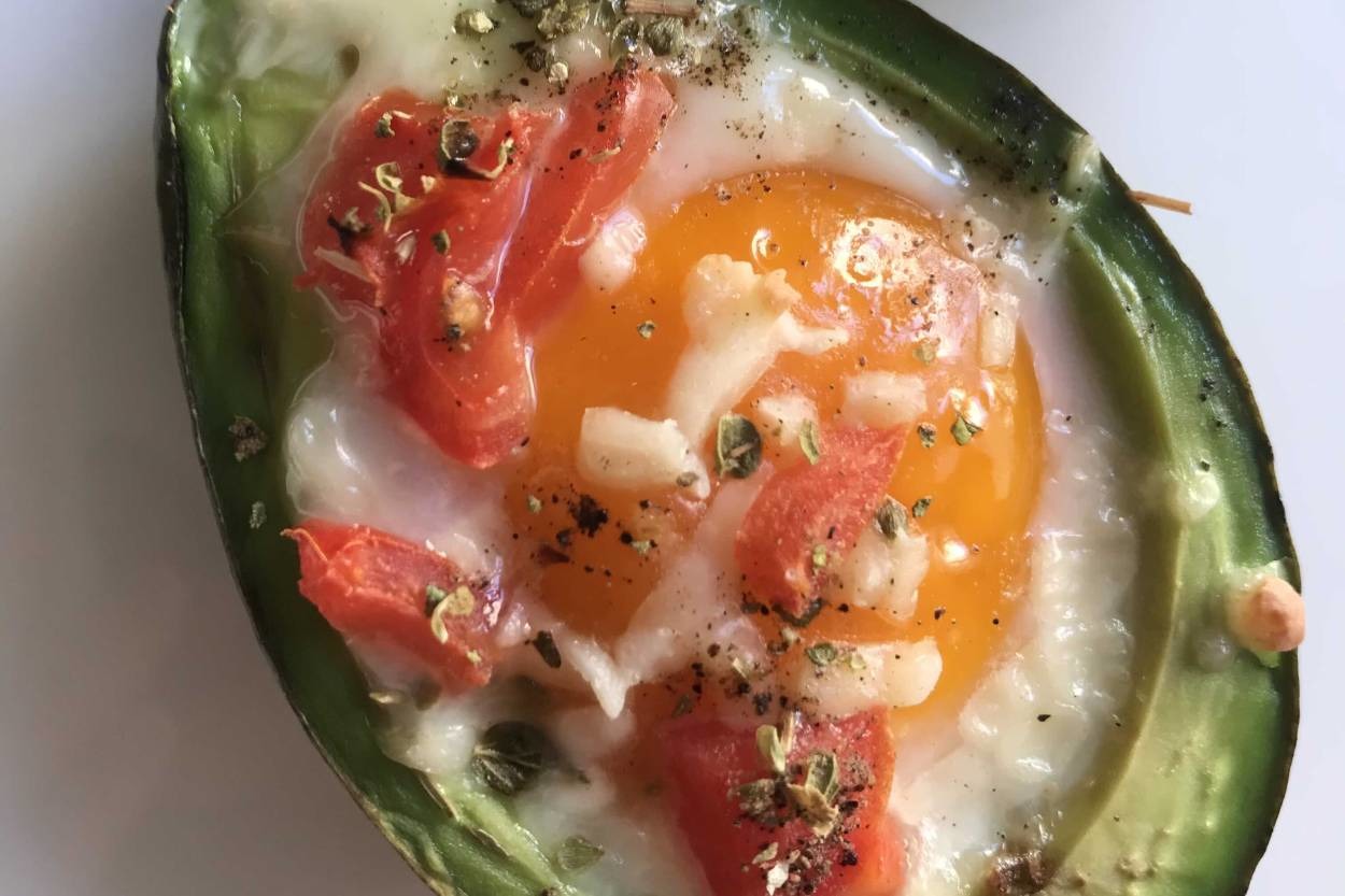 Doyurucu Lezzet: Avokado İçinde Yumurta