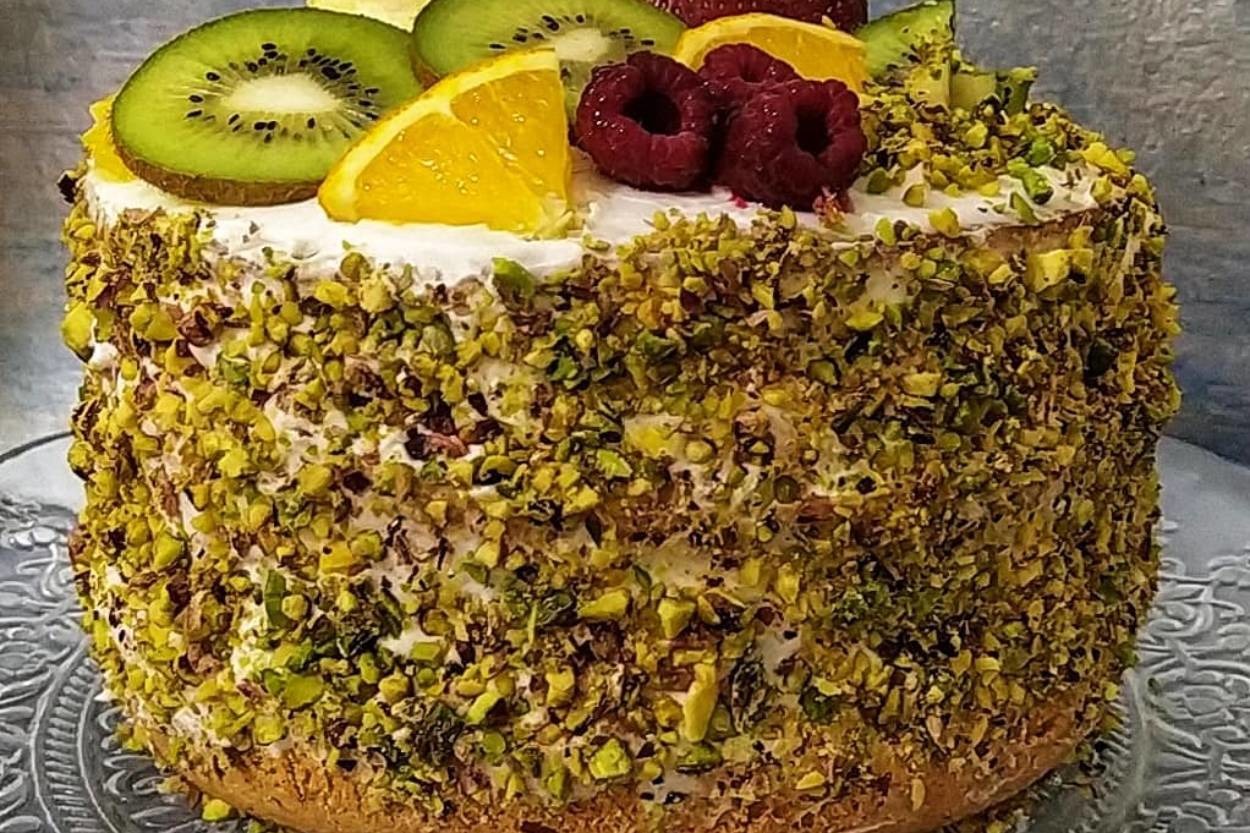 Hazırını Aratmaz: Meyveli Yaş Pasta