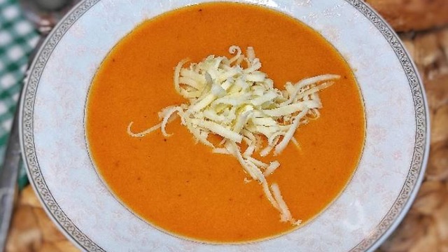 Bir de Böyle Denemeli: Köz Domates Çorbası
