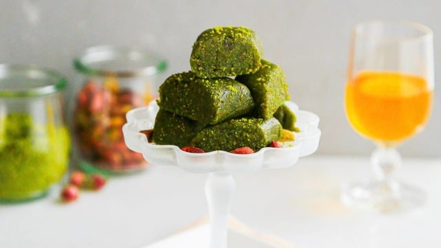 Sadece 4 Malzemeyle: Kolay ve Fit Fıstık Sarma
