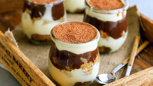 Porsiyonluk Lezzet: Bardakta Ganajlı Tiramisu