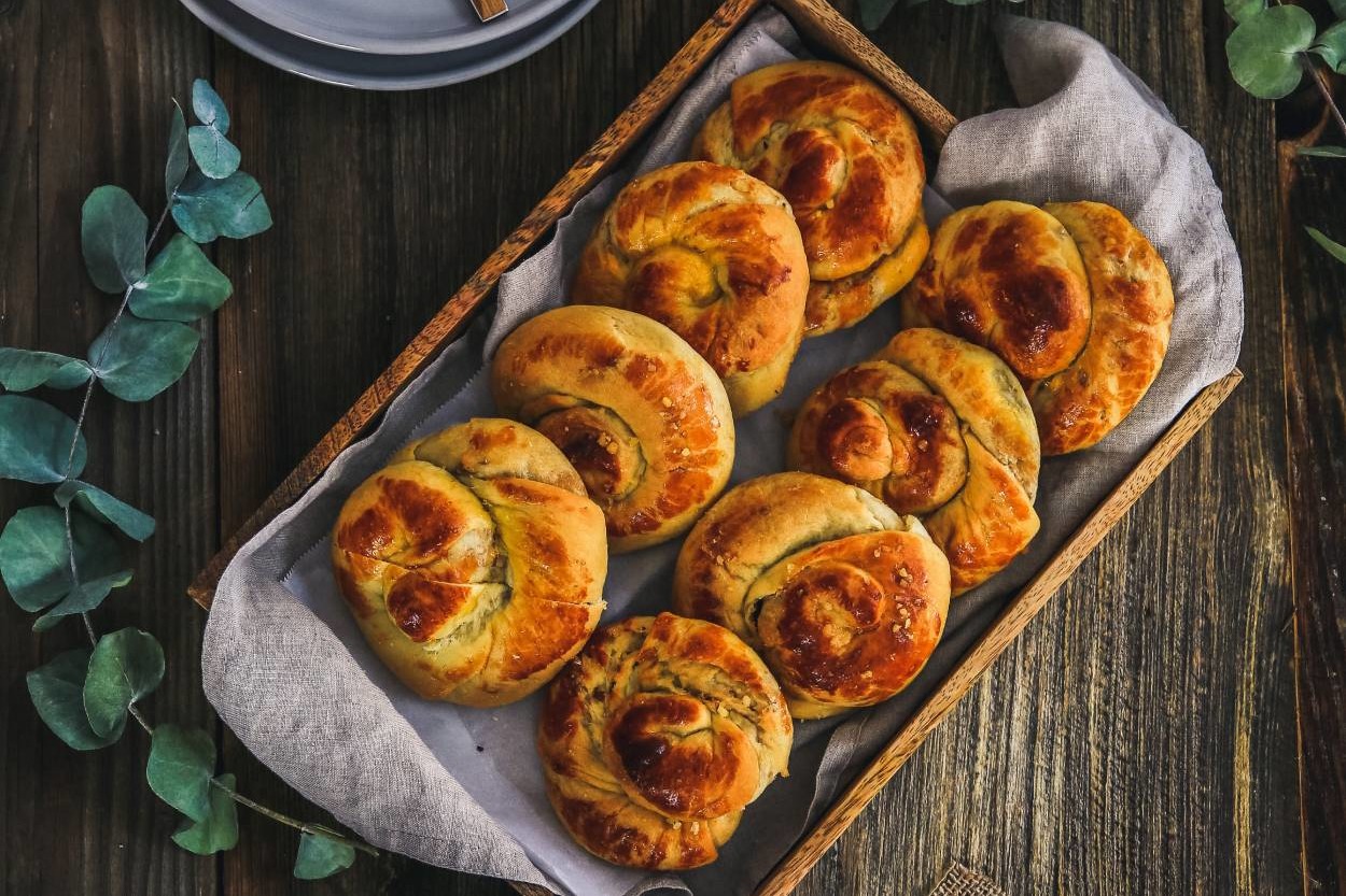 Puf Dokusuyla: Tahinli Cevizli Çörek