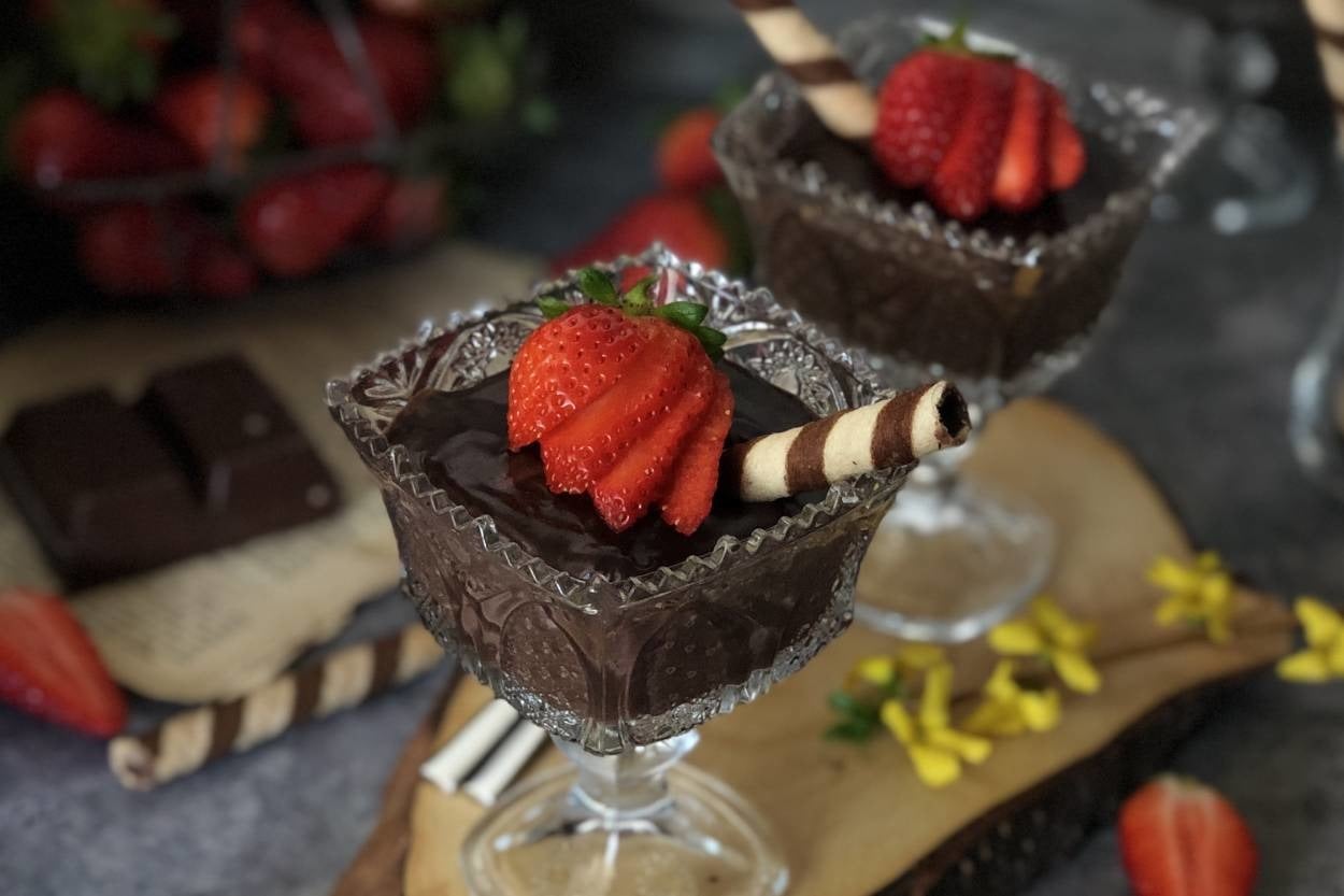 Her Kaşıkta Mutluluk: Ev Yapımı Çikolatalı Puding