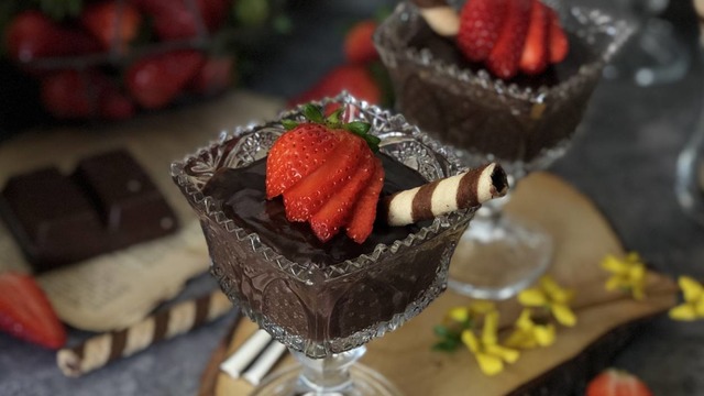 Her Kaşıkta Mutluluk: Ev Yapımı Çikolatalı Puding