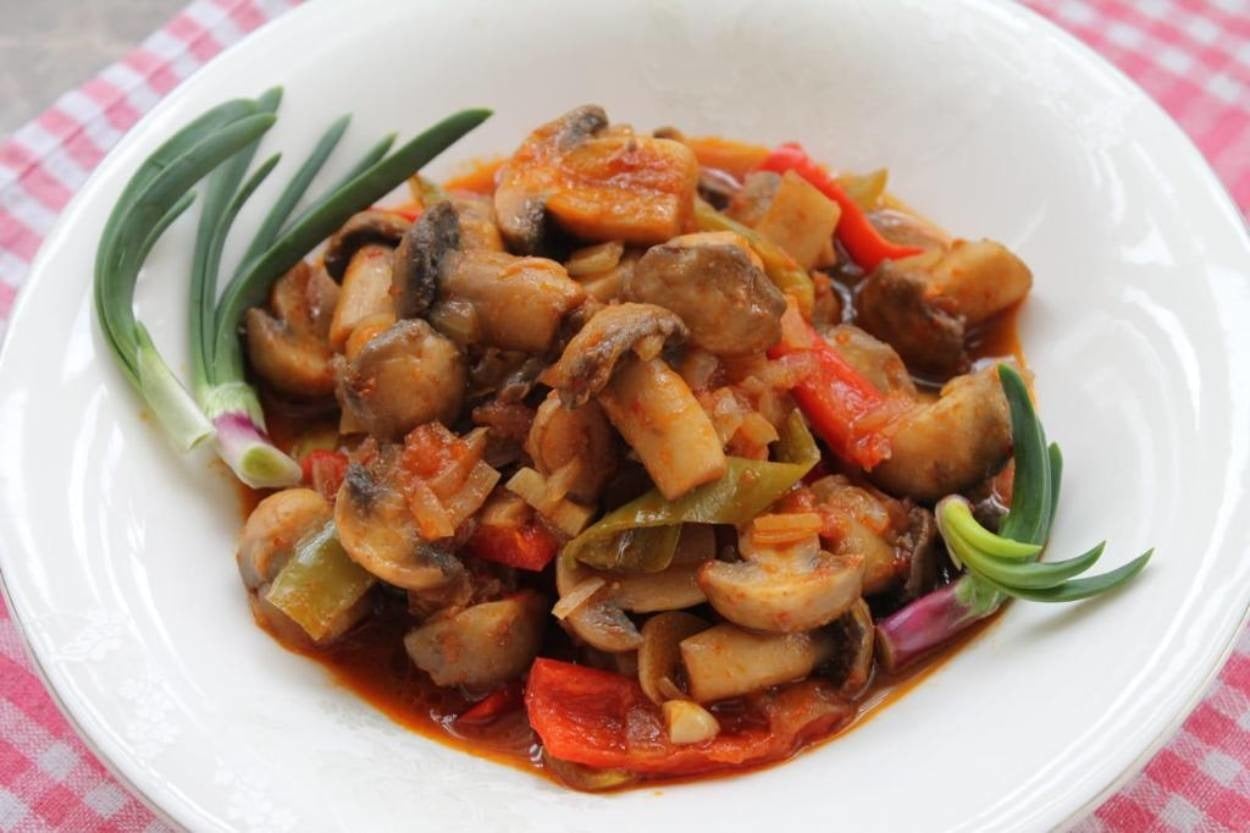 Mantar Aşıklarına: Soya Soslu Mantar Sote