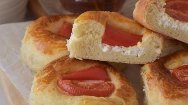 Kahvaltılara Çok Yakışacak: Puf Poğaça