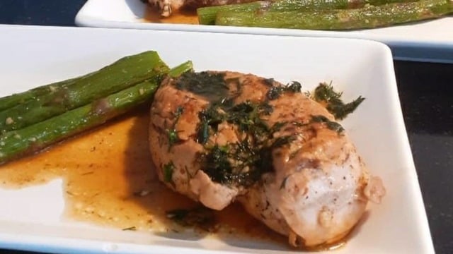 Damak Çatlatan: Limon Soslu Dereotlu Tavuk