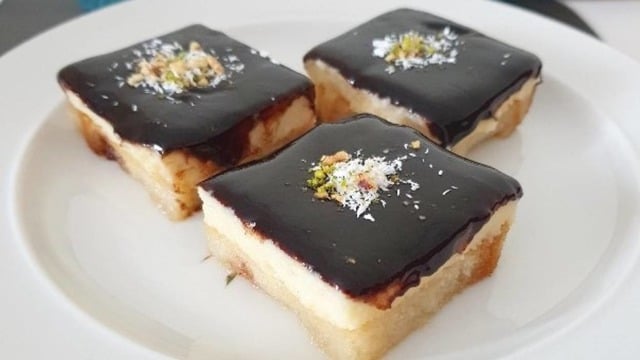 Klasik Tatlılardan: Soslu Etimek Tatlısı