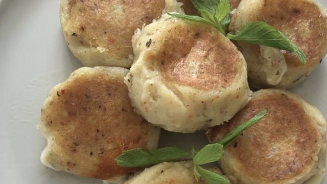 Kaşarı Eriyen: Patates Topları