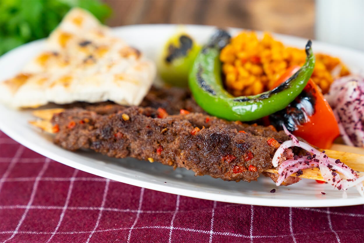 Adana Kebap Lezzetinde: Fırın Kebabı