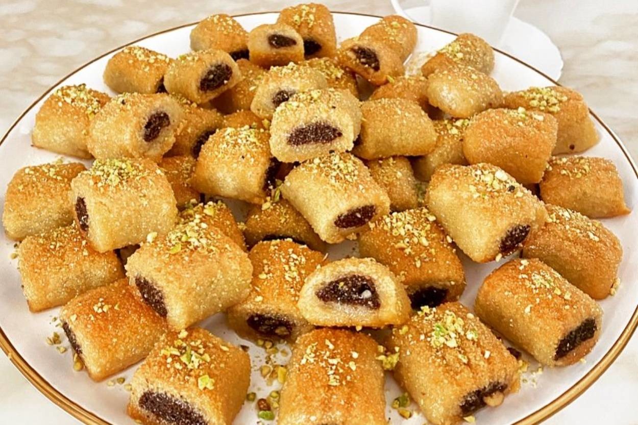 Hafif Lezzetiyle: İki Renkli İrmikli Tatlı
