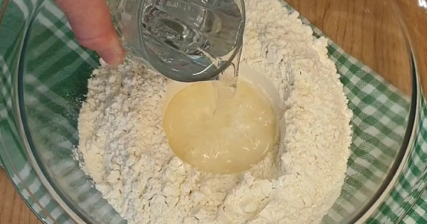 salamli-peynirli-orgu-ekmek-asamasi1