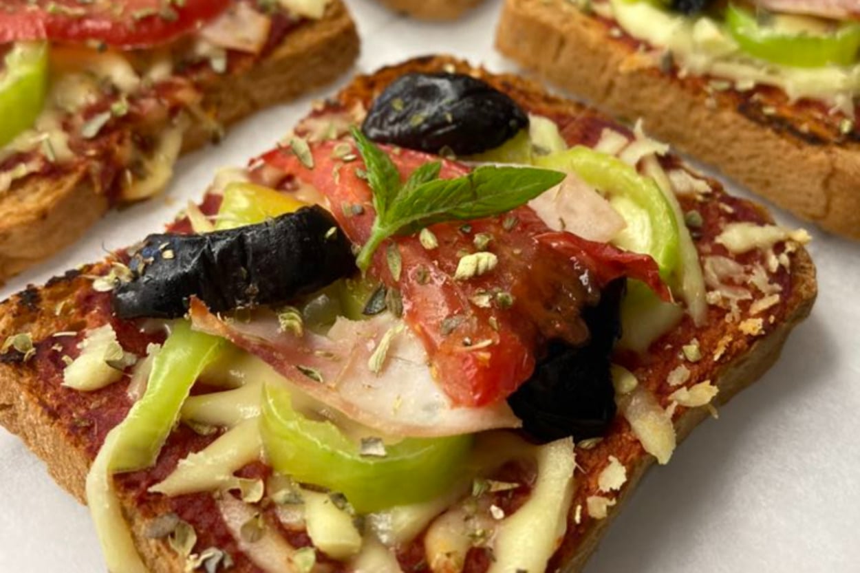 Çok Pratik: Kıtır Etimek Pizza