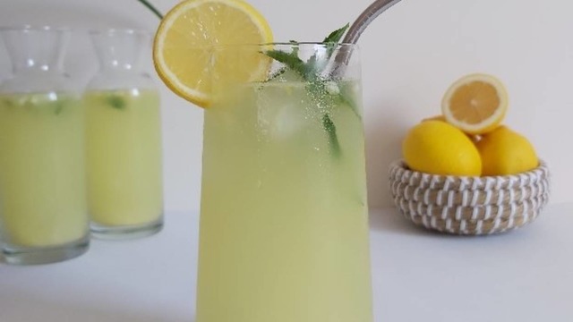 Sıcak Yaz Günlerine: Ev Yapımı Taze Limonata