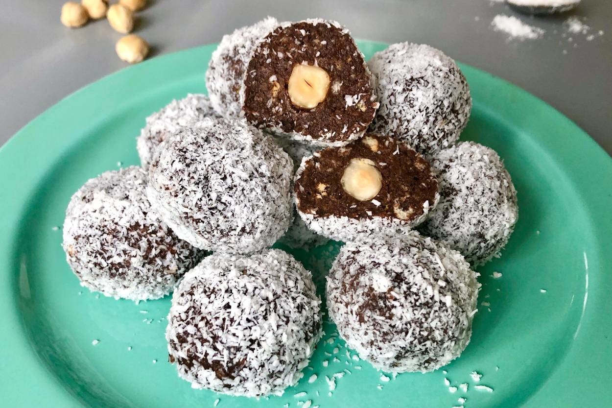 Çok Lezzetli: Fındıklı Hindistan Cevizli Truffle