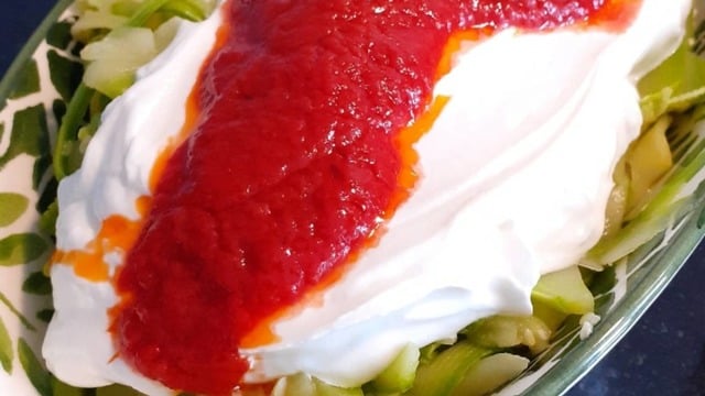 Diyet Zamanlarına: Salçalı Kabak Spaghetti