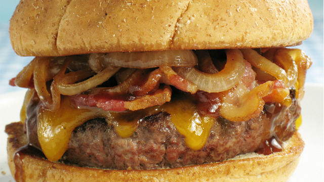 Mutfağı Şehrin En İyi Hamburgercisine Çevirecek 14 Ev Yapımı Burger Tarifi