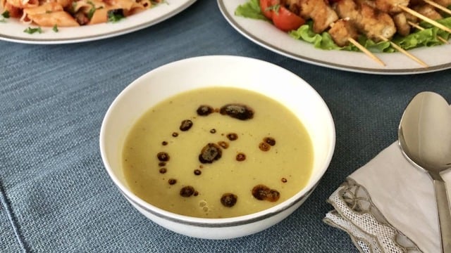 Çok Besleyici: Zerdeçallı Buğdaylı Mercimek Çorbası