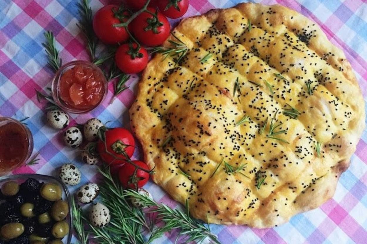 Görünümü Şık: Glutensiz Ramazan Pidesi