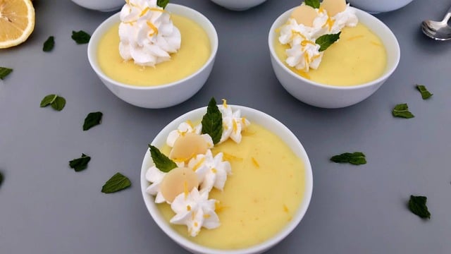 Enfes Aromasıyla: Beyaz Çikolatalı Limonlu Muhallebi