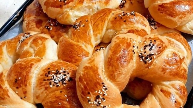 Şahane Kokusuyla: Pastane Açması