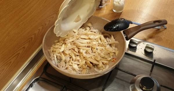 istiridye-mantarli-fettuccine-makarna-adim-4