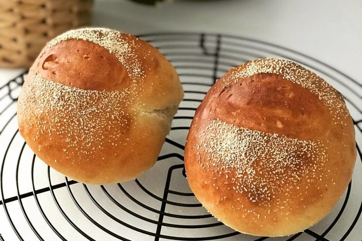 Pamuk Gibi: Yumuşak Hamburger Ekmeği