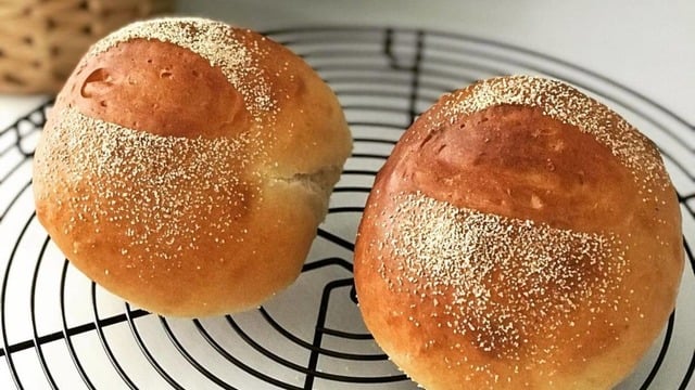 Pamuk Gibi: Yumuşak Hamburger Ekmeği