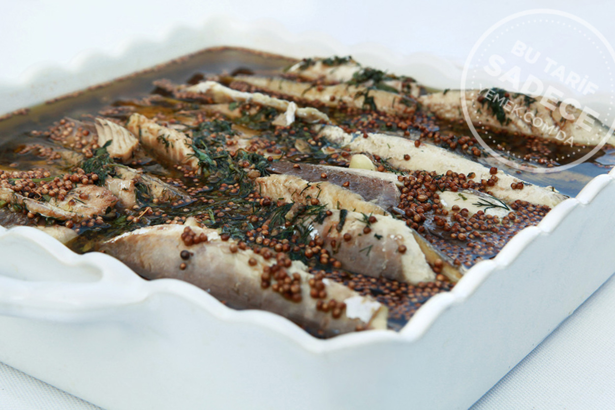 Chef Mezze'den: Balsamik Soslu, Kişnişli Uskumru Marin