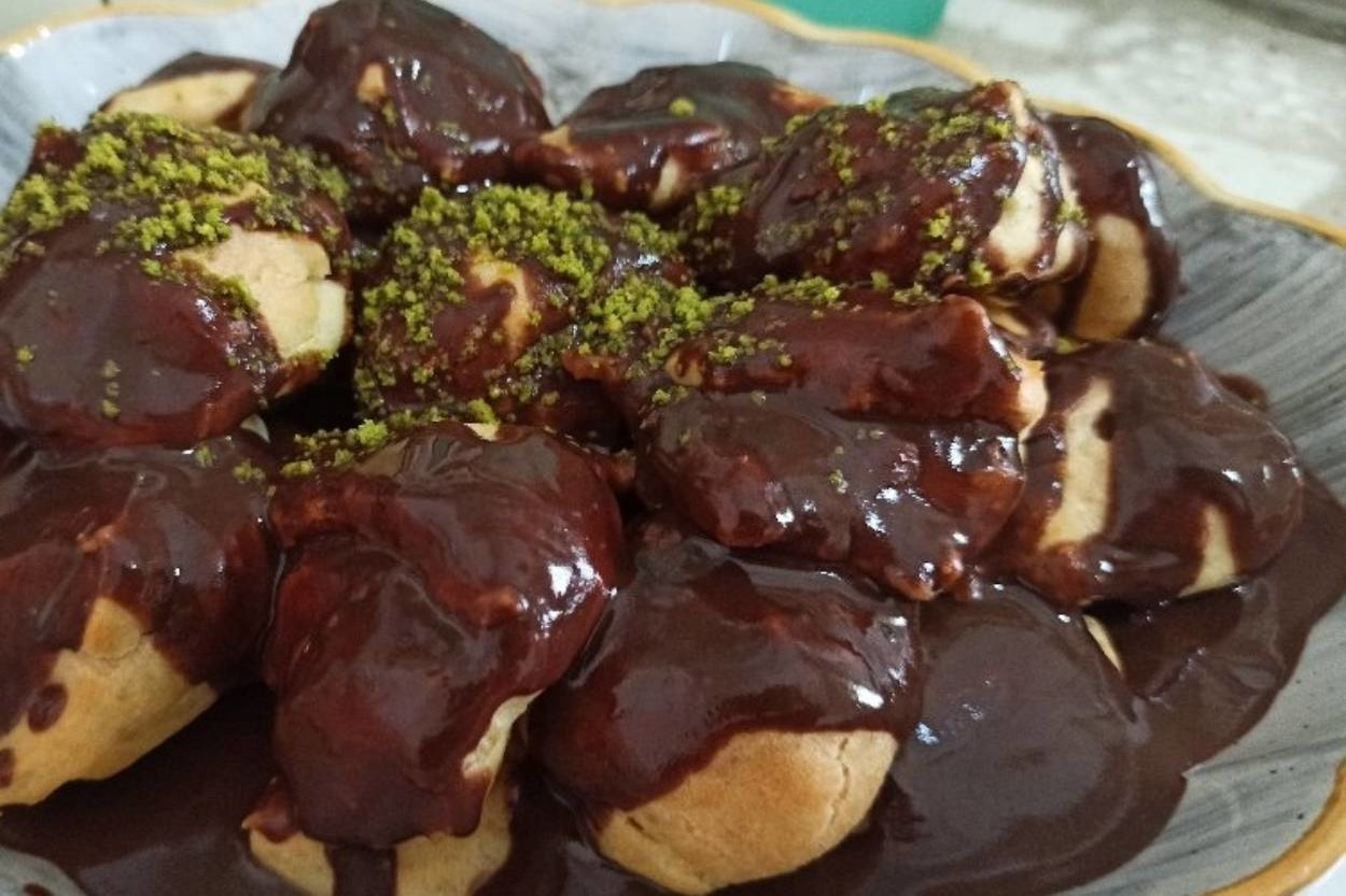 Mutluluk Veren: Kremalı Profiterol