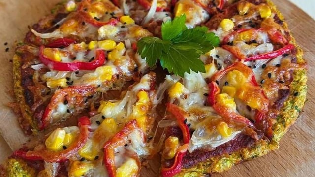 Doyurucu ve Farklı: İrmikli Kabak Pizza