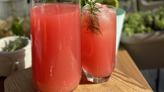 Ferahlamak İsteyenlere: Karpuzlu Limonata