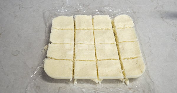 çiko-kapli-hindistan-cevizli-lokum
