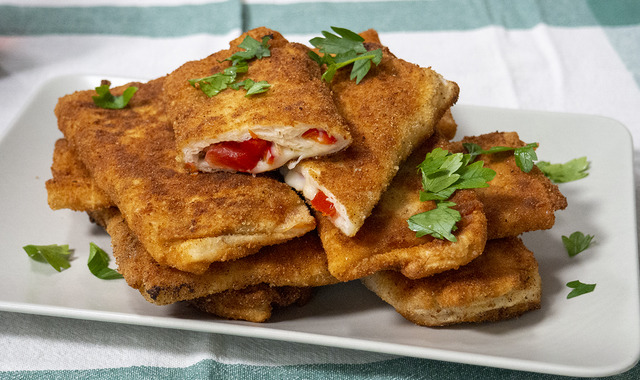 Nefis: Pizza Tadında Kahvaltılık Börek
