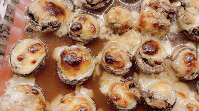 Et Yemeklerinin Yanına: Kaşarlı Mantar