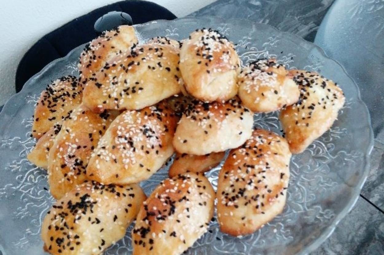 Kıyıt Kıyır Dokusuyla: Çörek Otlu Poğaça