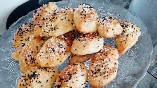 Kıyıt Kıyır Dokusuyla: Çörek Otlu Poğaça