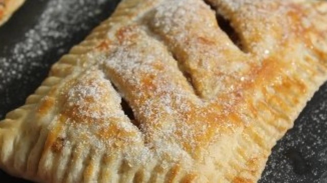 Çayları Hazırlayın: Elmalı Çıtır Milföy