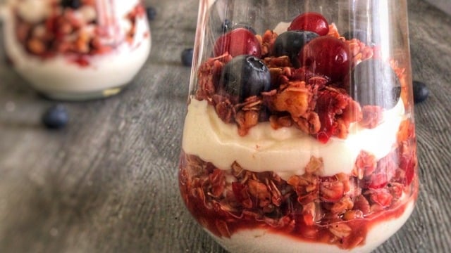 Her Öğünde Yanınızda: Meyveli Granola