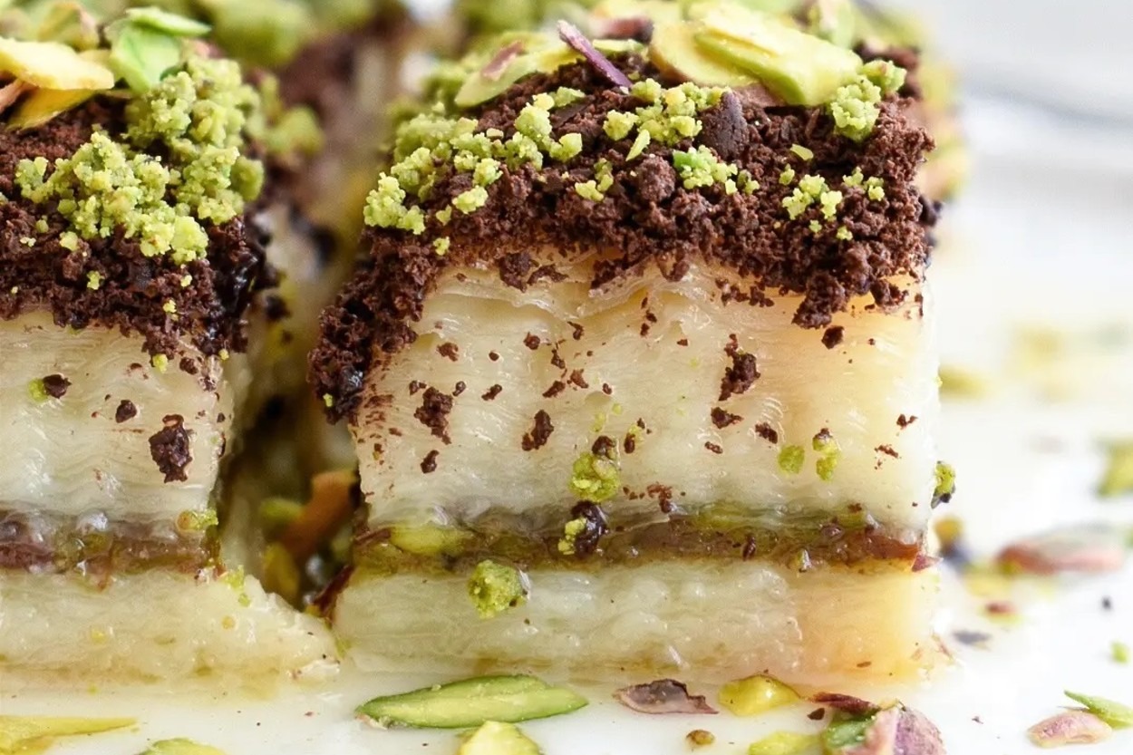 Yaza Uygun: Fıstıklı Soğuk Baklava