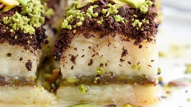 Yaza Uygun: Fıstıklı Soğuk Baklava