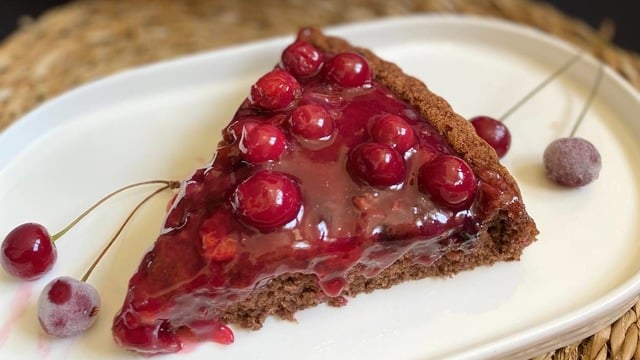 Yumuşacık Dokusuyla: Vişneli Tart Kek