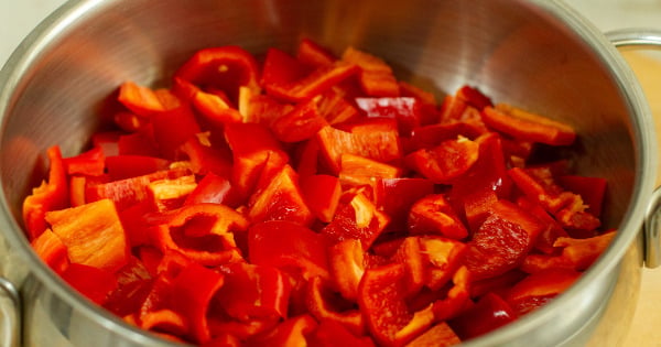 yagli-kirmizi-biber-tursusu1