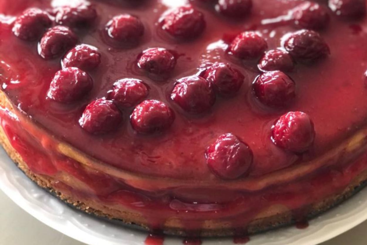 Az Malzemeli, Bol Aromalı: Frambuazlı Kolay Cheesecake