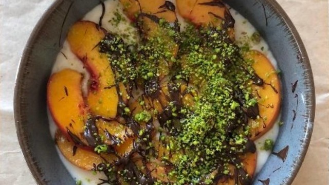 Kaseler Şenlenecek: Şeftalili Yulaf Lapası