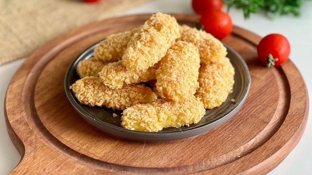 Dışı Çıtır Çıtır: Fırında Kaşarlı Patates Köftesi