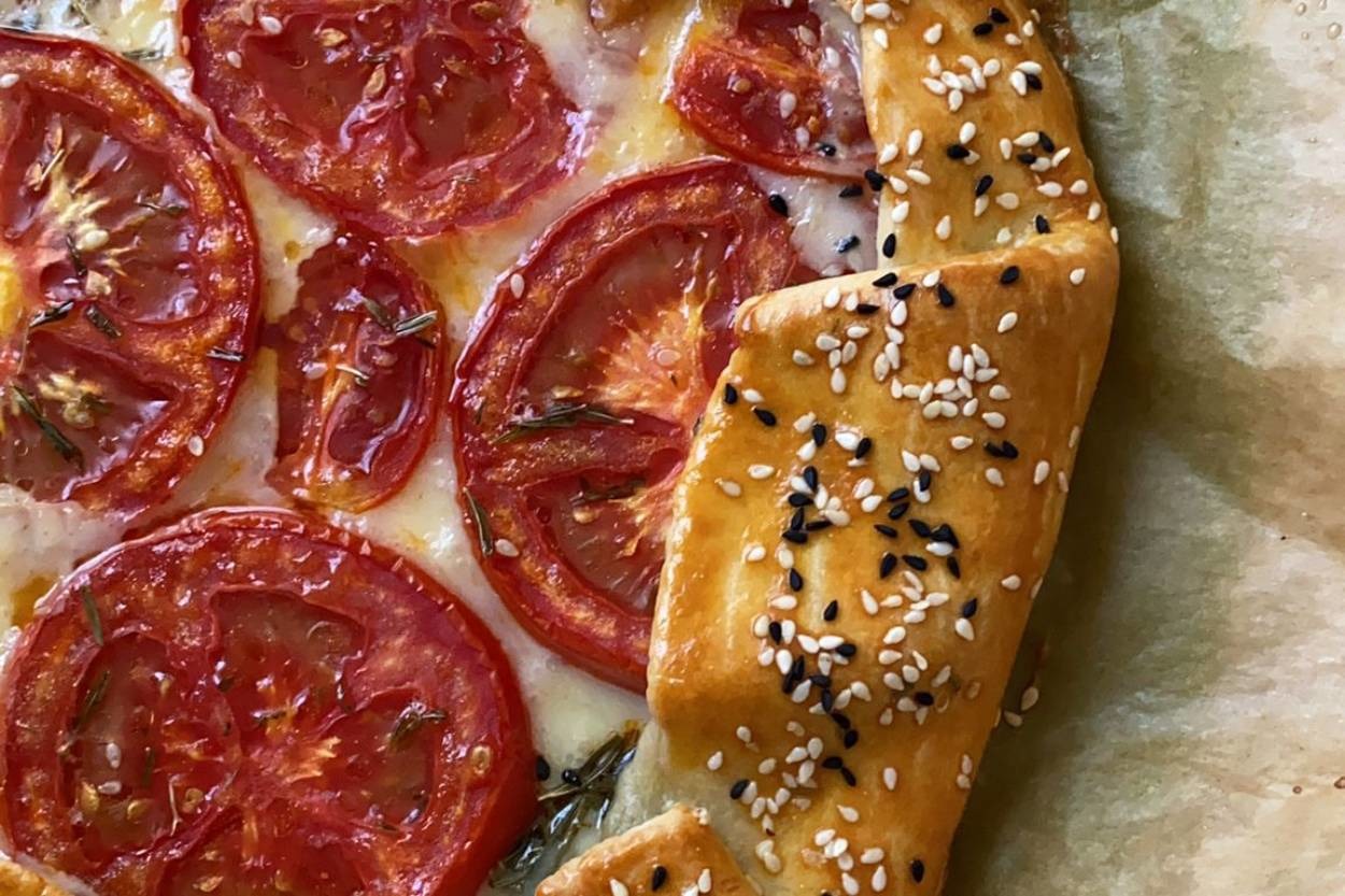 Tadı Muazzam: Domates ve Peynirli Galette
