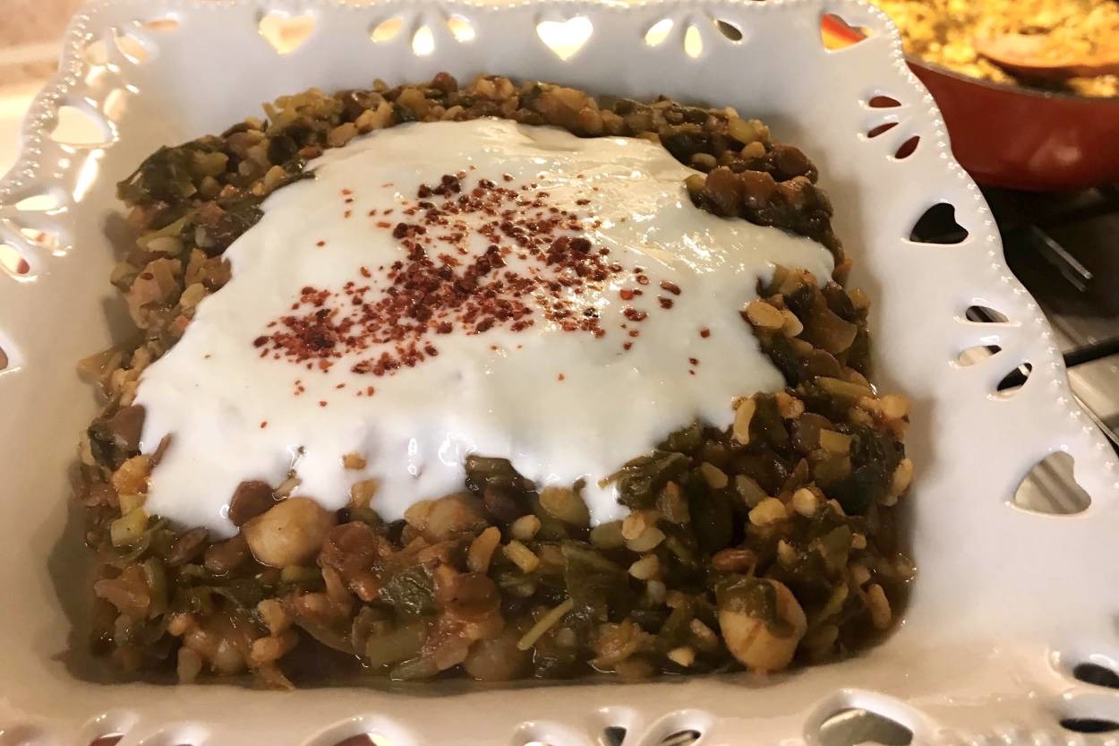 Besleyici Özelliğiyle: Semizotu Yemeği