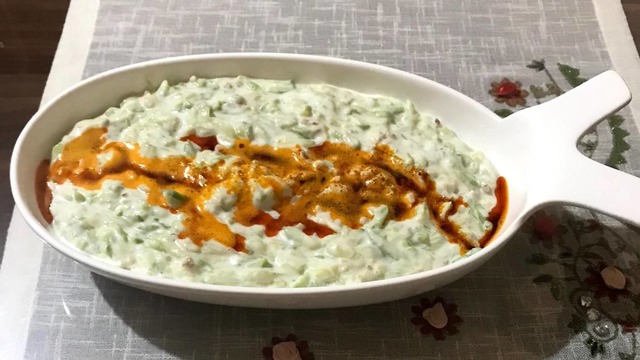Meze Sevenlere: Pratik Kabak Tarator