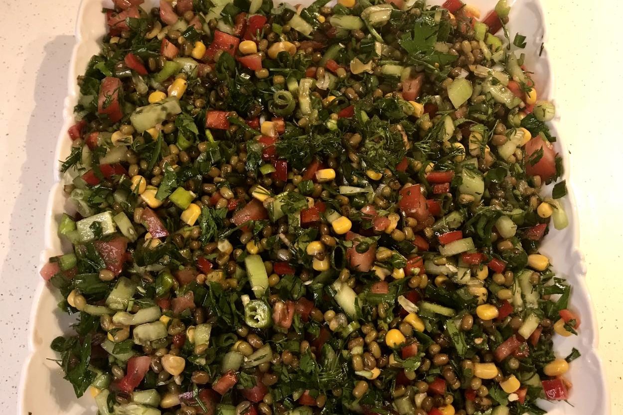 Faydası Bitmez: Maş Fasulyeli Salata